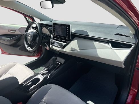 Used 2020 Toyota Corolla LE FWD image 28