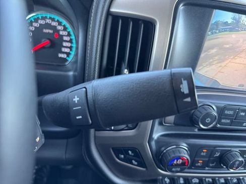 Used 2018 GMC Sierra 2500 Denali w/ Duramax Plus Package AWD/4WD image 18