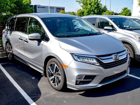 Used 2019 Honda Odyssey Elite image 4