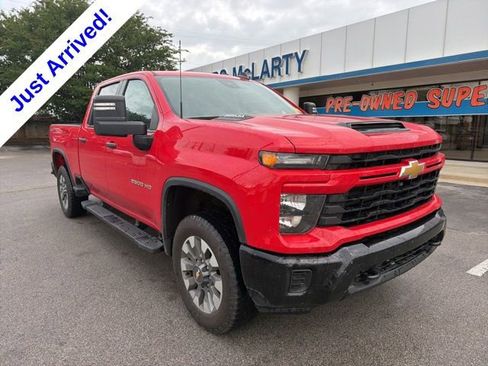 Used 2024 Chevrolet Silverado 2500 Custom w/ Custom Value Package AWD/4WD image 2