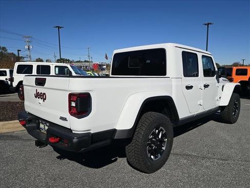 New 2026 Jeep Gladiator Rubicon image 3