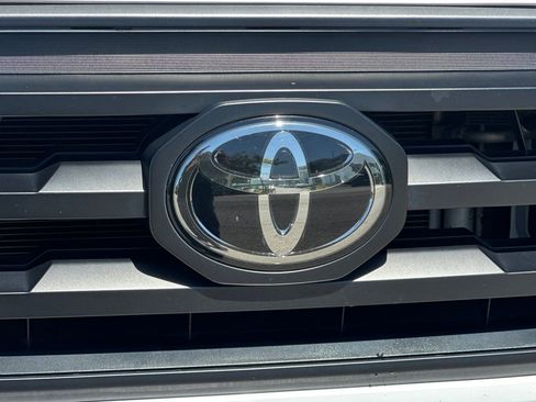 Used 2022 Toyota Tacoma SR w/ SR Convenience Package image 36