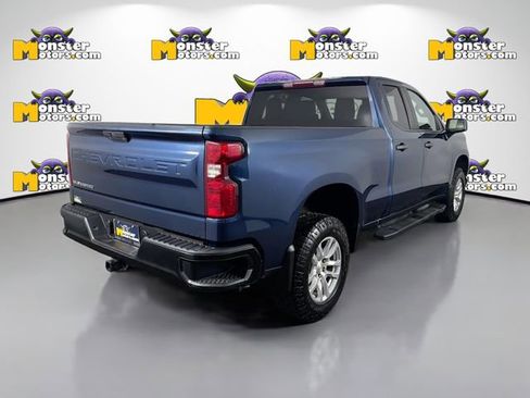 Used 2022 Chevrolet Silverado 1500 W/T w/ WT Value Package AWD/4WD image 5