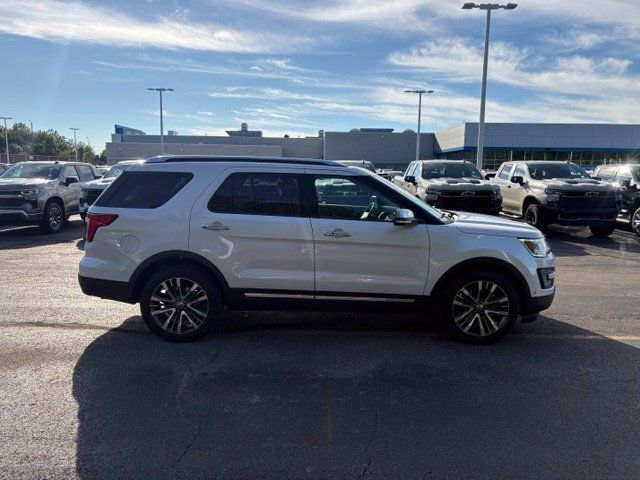 Used 2016 Ford Explorer Platinum AWD/4WD image 6