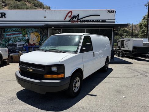 Used 2013 Chevrolet Express 3500 image 1