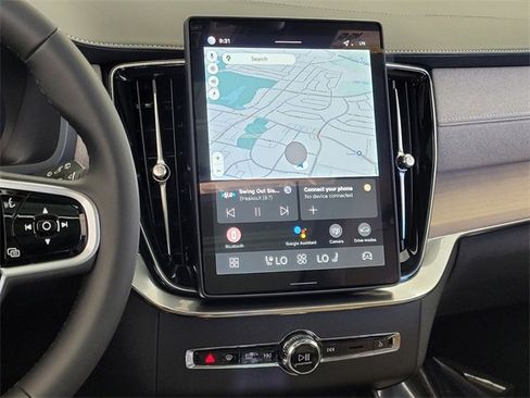 New 2026 Volvo XC90 B6 Plus w/ Protection Package Premier image 13