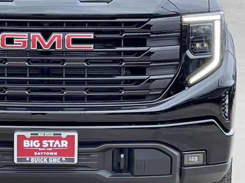 New 2026 GMC Sierra 1500 Elevation image 7