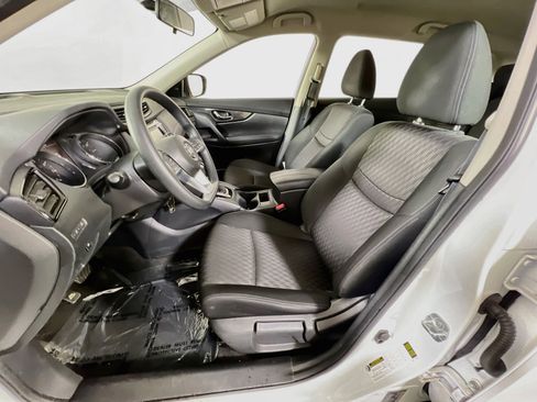 Used 2018 Nissan Rogue S AWD/4WD image 19