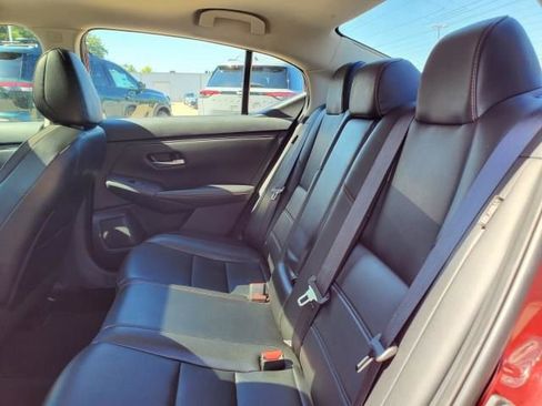 Used 2022 Nissan Sentra SR w/ Trunk Package image 9