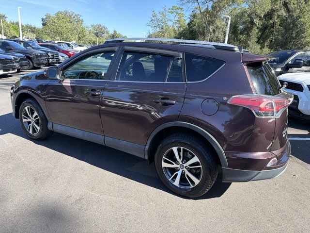 Used 2018 Toyota RAV4 XLE FWD image 4
