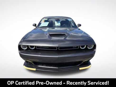 Used 2022 Dodge Challenger GT RWD image 3