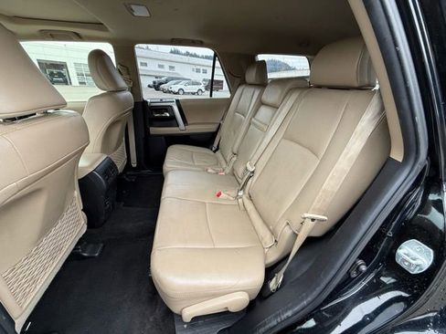Used 2016 Toyota 4Runner Limited image 9
