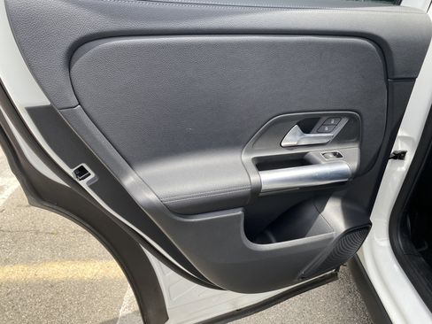 Used 2021 Mercedes-Benz GLA 250 image 14