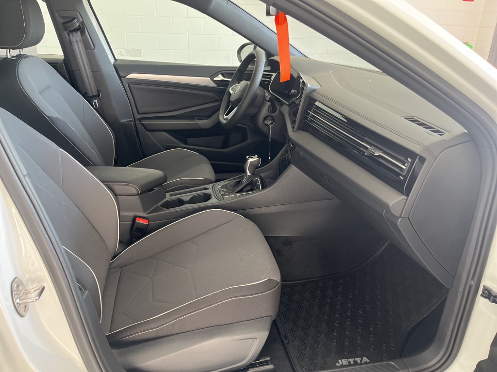 Certified 2026 Volkswagen Jetta Sport FWD image 26