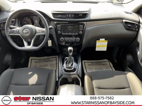 Used 2022 Nissan Rogue Sport S image 12