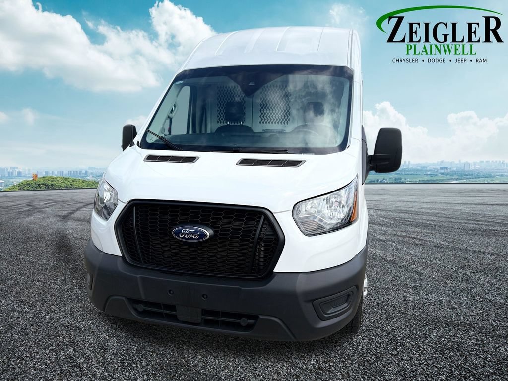 Used 2025 Ford Transit 250 148 High Roof AWD image 9