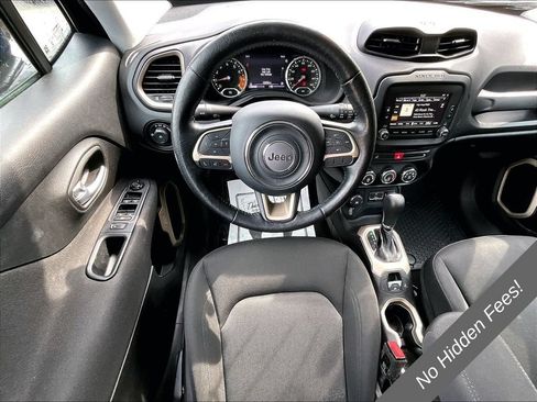 Used 2017 Jeep Renegade Latitude AWD/4WD image 5