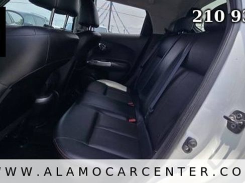 Used 2014 Nissan Juke SL FWD image 26