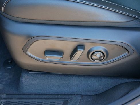 New 2025 Jeep Grand Cherokee Laredo image 6