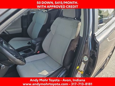 Used 2017 Toyota RAV4 XLE FWD image 10