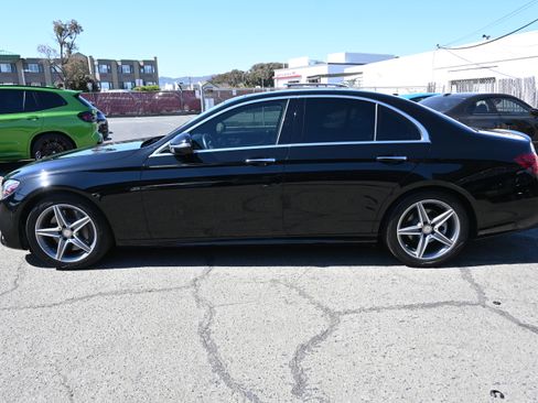Used 2017 Mercedes-Benz E 300 image 18