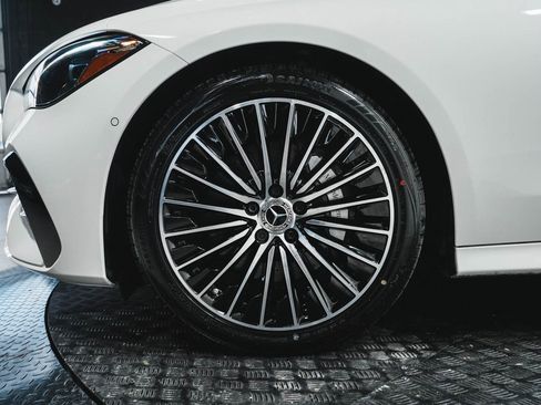 Used 2025 Mercedes-Benz CLE 300 4MATIC Coupe image 9