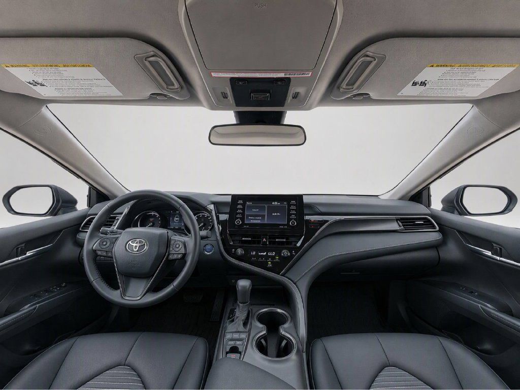 Used 2023 Toyota Camry SE FWD image 17