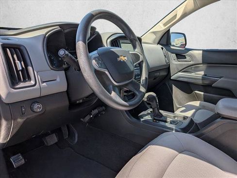 Used 2018 Chevrolet Colorado W/T w/ WT Convenience Package RWD image 9