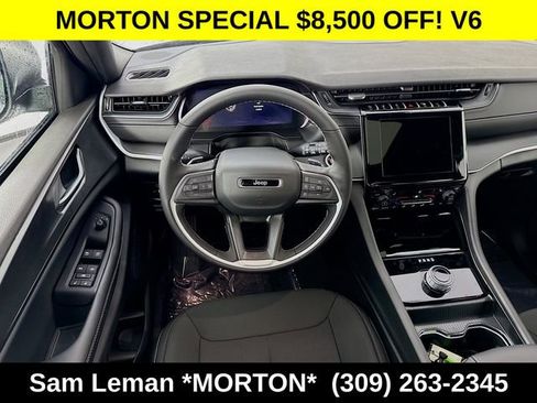 New 2025 Jeep Grand Cherokee L Laredo w/ Luxury Tech Group I AWD/4WD image 22