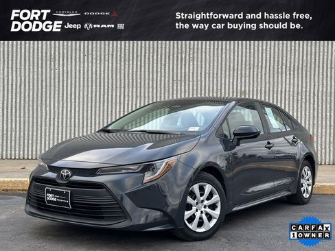 Used 2023 Toyota Corolla LE image 1