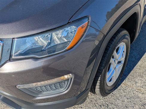 Used 2021 Jeep Compass Sport image 9