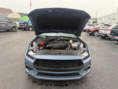 Used 2025 Ford Mustang Coupe RWD image 43