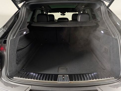 New 2026 Porsche Cayenne image 17