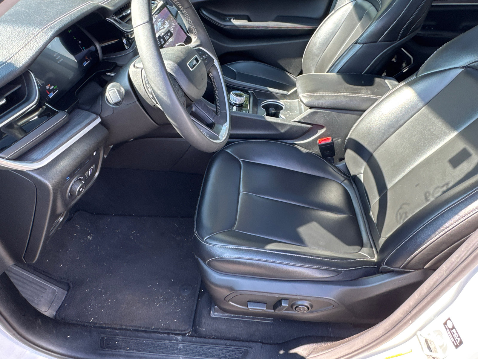 Used 2024 Jeep Grand Cherokee Limited 4xe AWD/4WD image 9