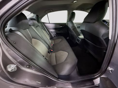 Used 2022 Toyota Camry LE w/ Convenience Package image 27