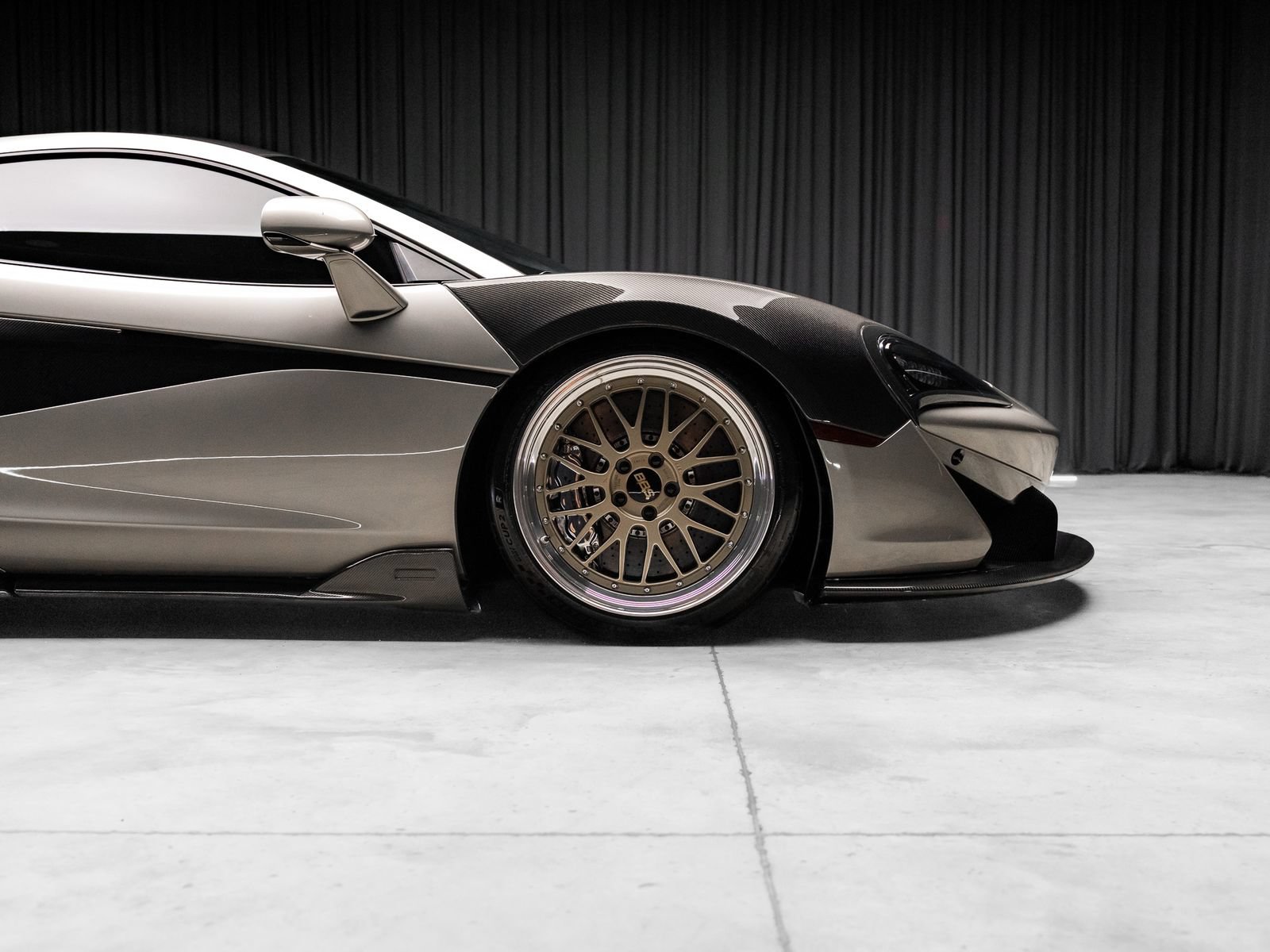 Used 2017 McLaren 570S Coupe RWD image 29