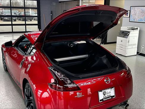 Used 2020 Nissan 370Z Coupe image 22