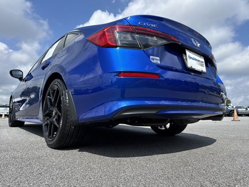 Used 2024 Honda Civic Sport image 8