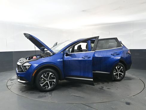 Certified 2023 Kia Sportage EX image 31