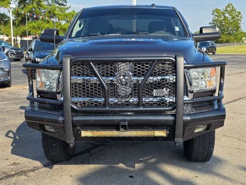 Used 2018 RAM 2500 Tradesman w/ Chrome Appearance Group AWD/4WD image 4