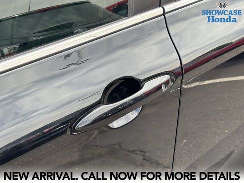 Used 2023 Toyota Camry SE image 10