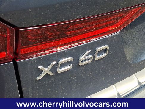 New 2026 Volvo XC60 B5 Core w/ Protection Package Premier AWD/4WD image 17