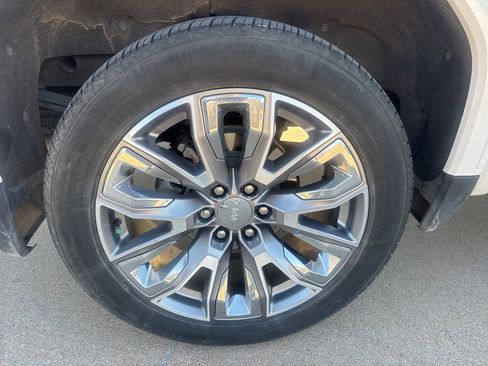 Used 2024 GMC Sierra 1500 Denali image 10