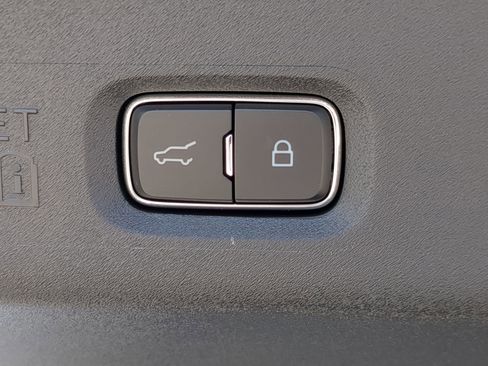 New 2025 Ford Expedition Active image 42