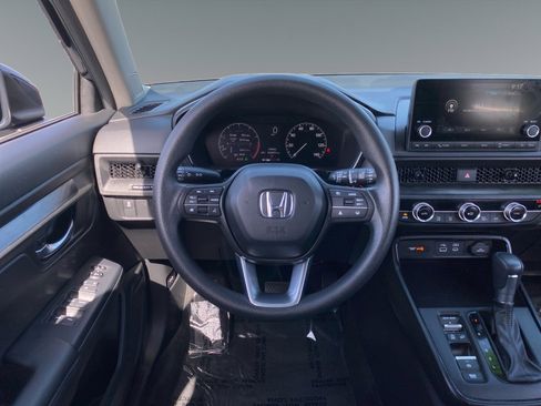 Used 2025 Honda CR-V EX image 12