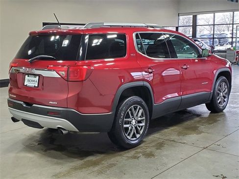Used 2019 GMC Acadia SLT image 4