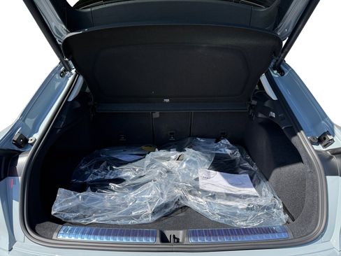 New 2026 Audi Q3 quattro 2.0T AWD/4WD image 17