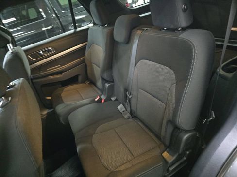Used 2019 Ford Explorer XLT w/ Class III Trailer Tow Package AWD/4WD image 14