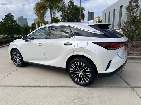 Used 2024 Lexus RX 350 FWD image 2