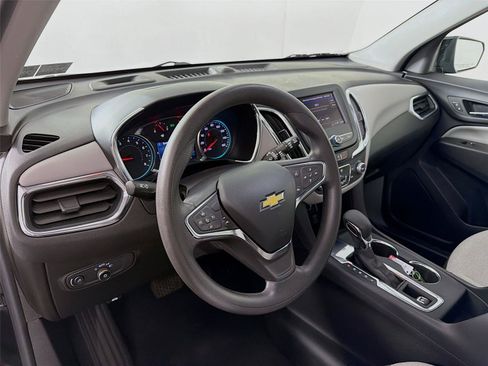 Used 2024 Chevrolet Equinox LS w/ LS Convenience Package FWD image 16